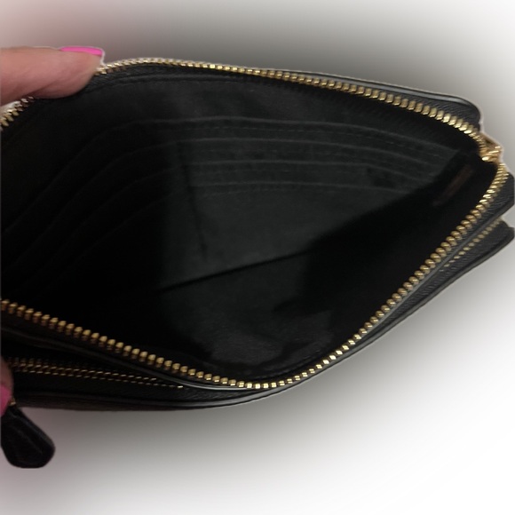 Coach - Picture 4 of 5